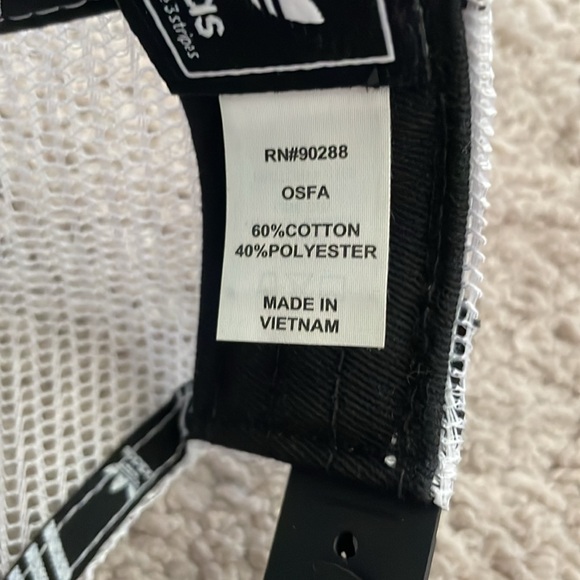 Adidas PRE-CURVED TRUCKER HAT - Picture 7 of 7